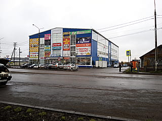 ул. Советская, 32 (г. Канаш) -​ административно-бытовое здание.