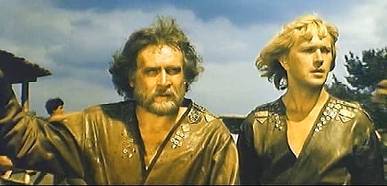 11 июня на Красной площади кинопоказ под открытым небом «Россия молодая» (12+).