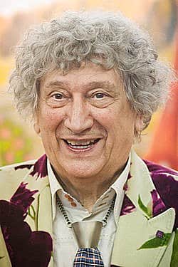 13 марта в 17.30 часов в городском Дворце культуры состоится концерт Международного фестиваля "Танец маленьких утят". Почетный гость фестиваля поэт-песенник Юрий Энтин ..