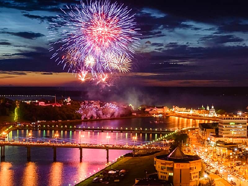 23 и 24 июня, в рамках празднования Дня Республики, в Чебоксарах состоится X Международный фестиваль фейерверков.