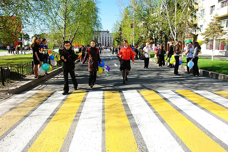 К 1 сентября в Чебоксарах появятся безопасные "зебры" рядом со школами.