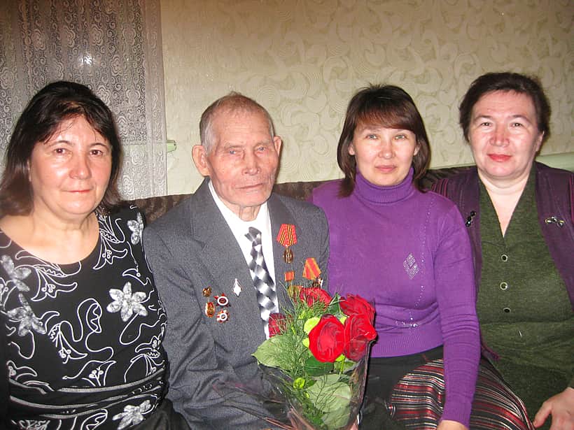 100-летний юбилей отметил участник Великой Отечественной войны Васильев Иван Васильевич из Канашского района.