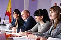 11 марта глава администрации города Канаш В. Софронов встретился с городскими работодателями (фото №8).