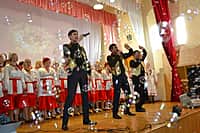 12 февраля в Канашском районе состоялось открытие Года российского кино и Года человека труда (фото №38).