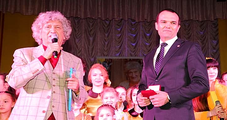 13 марта в Канаше состоялось открытие благотворительного марафона «Именем детства, во имя детства» и Международного фестиваля детских песен «Танец маленьких утят».