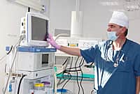 15 ноября состоялось знаковое событие для истории онкологической службы Чувашии. В новом хирургическом корпусе онкологического диспансера врачи провели первые операции (фото №7).