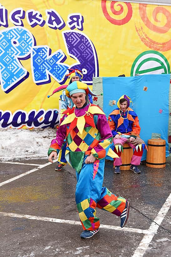 23-27 февраля Всероссийская ярмарка в Чебоксарах: в выходные всей семьей за покупками и развлечениями.