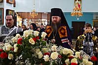 30 апреля 2016 года в Великую субботу епископ Канашский и Янтиковский Стефан совершил Божественную литургию в храме святителя Николая города Канаш (фото №2).