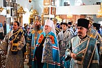 5 августа 2015 года в праздник Почаевской иконы Божией Матери в храме святителя Николая Мирликийского города Канаш была совершена Божественная литургия (фото №2).