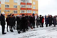 6 декабря в Восточном микрорайоне города Канаша открыл двери новый дом №43а, построенный в рамках программы Переселения граждан из аварийного жилищного фонда (фото №3).