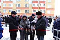 6 декабря в Восточном микрорайоне города Канаша открыл двери новый дом №43а, построенный в рамках программы Переселения граждан из аварийного жилищного фонда (фото №7).