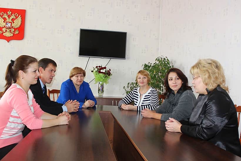 В администрации города Канаш прошла встреча с руководителями хоровых коллективов-участников Межрегиональной хоровой Ассамблеи "Солнечный круг".