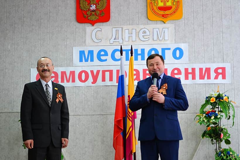 В администрации Канашского района организовали прекрасный вечер в честь профессионального праздника – Дня местного самоуправления.