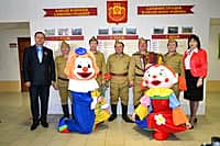 В администрации Канашского района организовали прекрасный вечер в честь профессионального праздника – Дня местного самоуправления (фото №2).