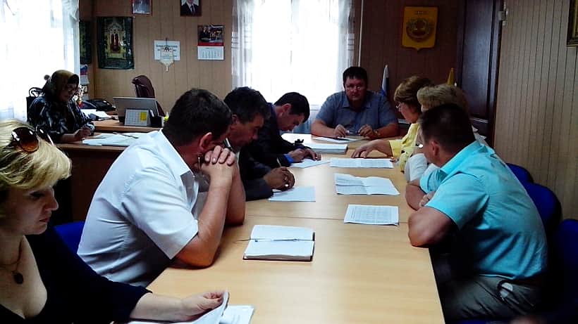 В администрации Шихазанского сельского поселения состоялось совещание по подготовке котельных к предстоящему отопительному сезону.