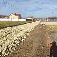 В деревнях Асхва и Большие Бикшихи Асхвинского сельского поселения стартовал долгожданный ремонт грунтовых дорог. (фото №1).