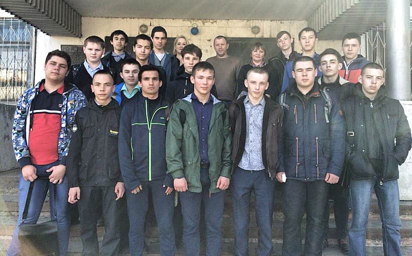 Автошколу ДОСААФ России посетили студенты Канашского транспортно-энергетического техникума.