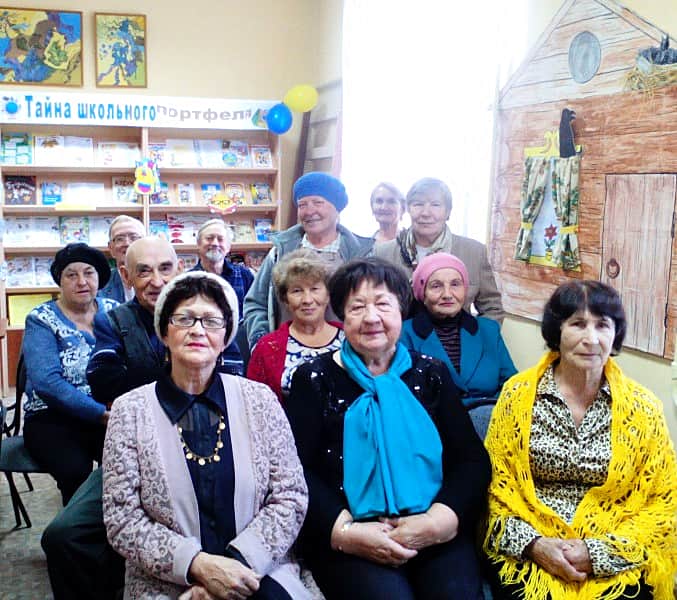 В библиотеке семейного чтения города Канаш работает библиотерапевтический клуб "Гармония".