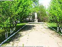 Для Братской могилы в г. Канаше утверждены зоны охраны (фото №1).