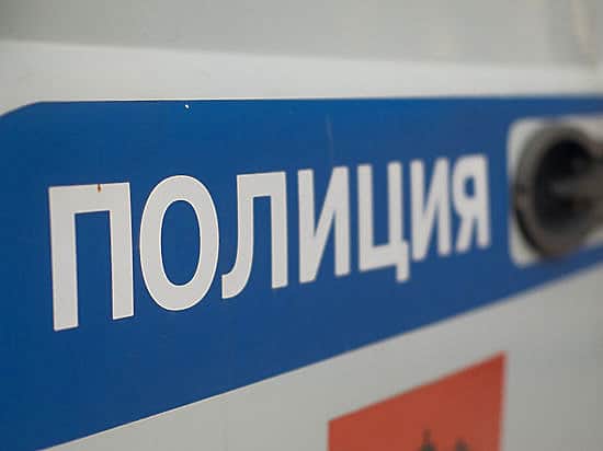 Бывший полицейский взял на таран аэропорт Казани.