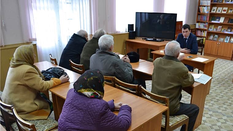 В Центральной библиотеке города Канаш состоялась телефонная "Прямая линия" по теме "Новые правила оплаты капремонта".