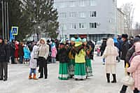 На центральной площади г. Канаш прошел праздник ко Дню защитника Отечества (фото №12).