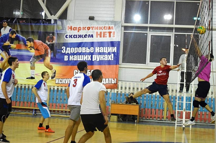 Чемпионат города Канаш по волейболу среди мужских команд 2016 года. IIIтур.