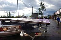 Число пострадавших при урагане в Москве приблизилось к 170. Погибли из-за стихии 11 человек (фото №5).