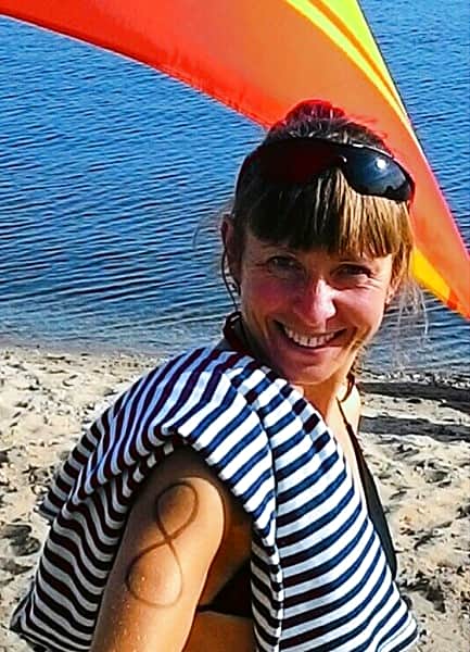 Чувашская полицейская Светлана Ерпылева завоевала "серебро" в экстремальном заплыве через Волгу.