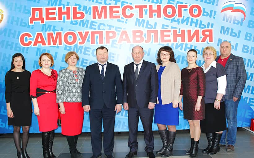 Делегация г. Канаш посетила праздничное мероприятие, посвященной Дню местного самоуправления.