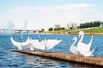 В День рождения городу Чебоксары подарят новые лебединые домики.
