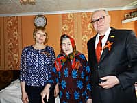 Депутат Госсовета Чувашии Вячеслав Александров вручил ветеранам Великой Отечественной войны г. Канаш технические средства реабилитации (фото №1).