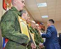 Десять лучших призывников из Чувашии сегодня отправятся служить срочную службу в Президентский полк ФСО РФ (фото №22).
