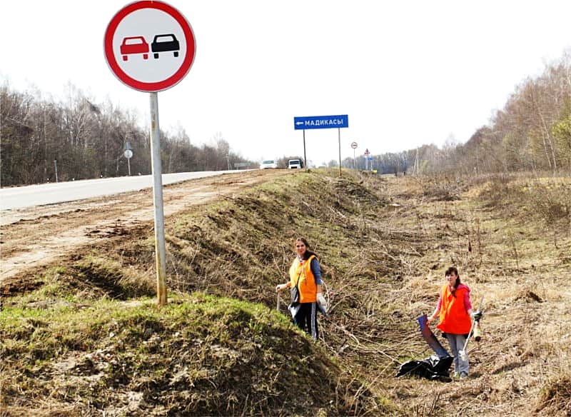 Дорожные организации проводят регламентные работы по содержанию автодорог Чувашии.