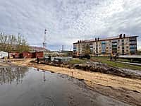 Работы по благоустройству дворовых территорий многоквартирных домов начаты в Канаше (фото №3).