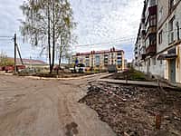 Работы по благоустройству дворовых территорий многоквартирных домов начаты в Канаше (фото №5).