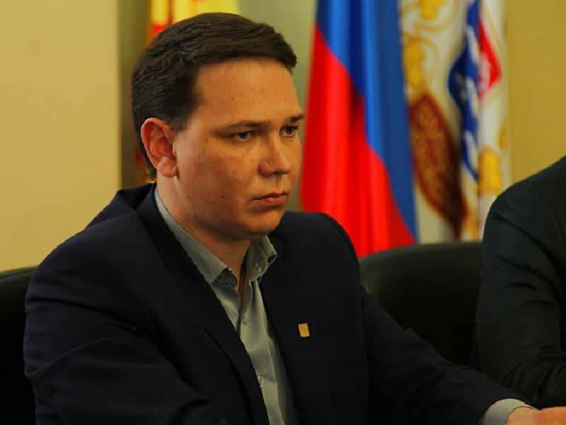 Экс-начальник транспортного отдела администрации Чебоксар предстанет перед судом за взятку.