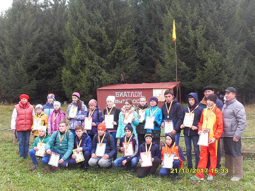 В ельнике деревни Каликово Вутабосинского сельского поселения состоялись районные соревнования по летнему биатлону памяти бывшего главы администрации Канашского района Юрия Ефремовича Краснова.