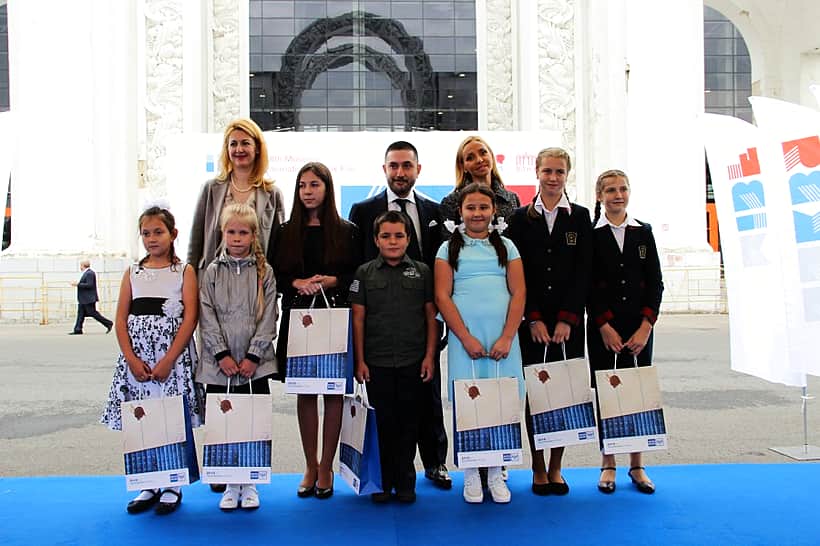 Евгения Михайлова из деревни Кармамеи Канашского района вошла в число самых читающих детей России.