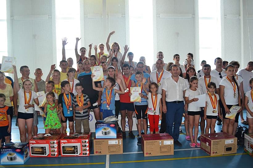 На ежегодном фестивале спортивных семей на призы Главы Чувашии семья Павловых с Канашского района заняла 1 место.