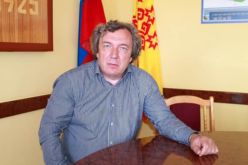 Физик-теоретик, уроженец Канаша Вячеслав Муханов и физик-теоретик Стивен Хокинг разделили крупнейшую премию по физике.