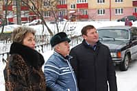 Глава администрации города Канаш В.В. Софронов ознакомился с ходом работ по реконструкции здания детской поликлиники (фото №3).