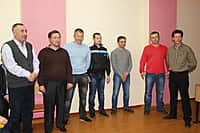 Глава администрации г. Канаш В.В. Софронов и жители микрорайона "Поселок" по-мужски обсудили насущные вопросы (фото №2).