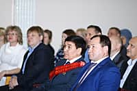 Глава администрации г. Канаш В.В. Софронов принял участие в торжественном собрании по итогам 2015 года (фото №10).