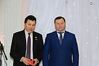 Глава администрации г. Канаш В.В. Софронов принял участие в торжественном собрании по итогам 2015 года (фото №15).