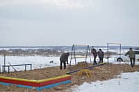 Глава администрации Канашского района посетил новый дом, который скоро справит новоселье (фото №13).