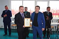 Глава администрации В.В.Софронов воодушевил спортсменов города Канаша на удачное выступление в открытом республиканском турнире по вольной борьбе среди юношей 2001-2002 гг.р. памяти Г.Н. Смирнова (фото №1).