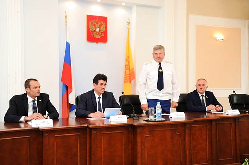 Глава Чувашии Михаил Игнатьев принял участие в представлении прокурора Чувашской Республики Сергея Легостаева.