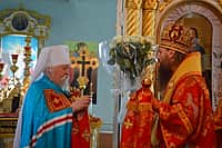 Глава Чувашской митрополии Высокопреосвященнейший Варнава митрополит Чебоксарский и Чувашский совершил Божественную литургию в храме святителя Николая города Канаш (фото №10).