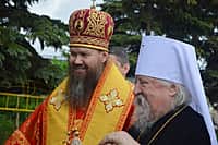 Глава Чувашской митрополии Высокопреосвященнейший Варнава митрополит Чебоксарский и Чувашский совершил Божественную литургию в храме святителя Николая города Канаш (фото №3).